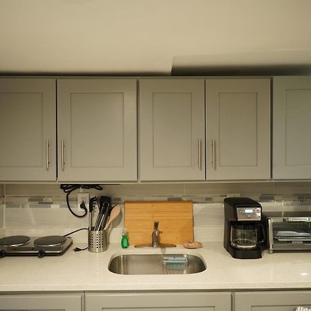 Cozy 2 Bedroom In A Lovely Forest Hills Neighborhood New York Exterior photo